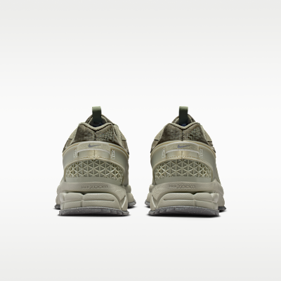 NIKE公式】ナイキ ズーム ボメロ ローム メンズシューズ.オンライン